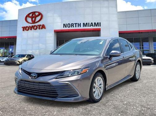 2022 Toyota Camry LE