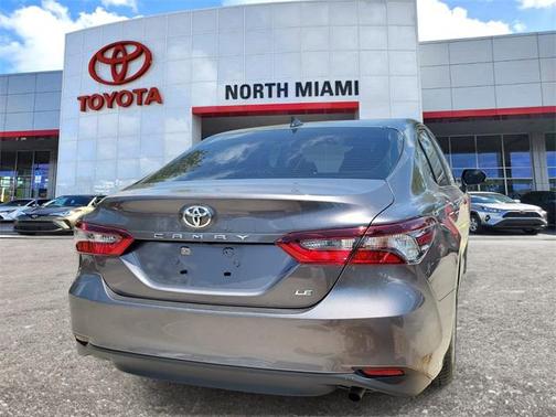 2022 Toyota Camry LE