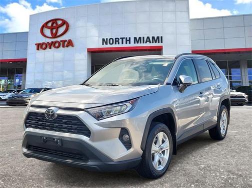 2021 Toyota RAV4 XLE