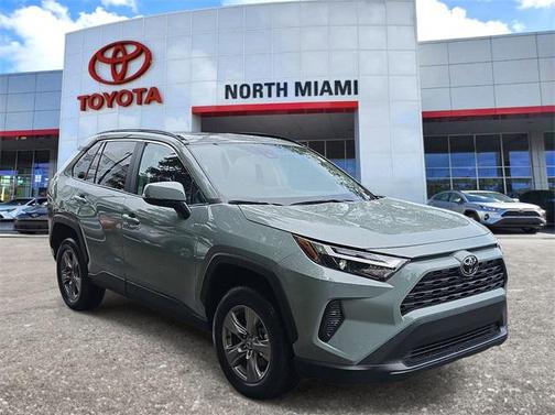 2023 Toyota RAV4 XLE