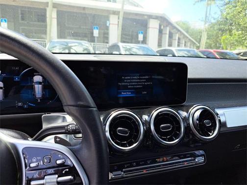 2021 Mercedes-Benz GLB 250 4MATIC