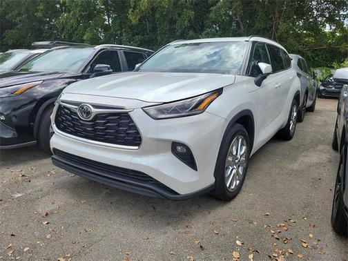 2022 Toyota Highlander Limited