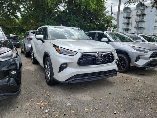 2022 Toyota Highlander Limited