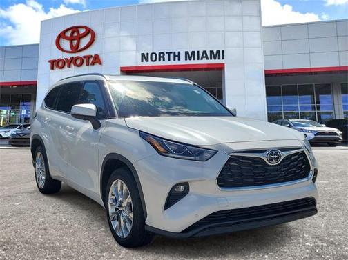 2022 Toyota Highlander Limited