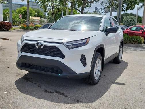 2025 Toyota RAV4 LE