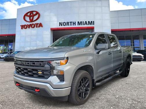 2025 Chevrolet Silverado 1500 Custom