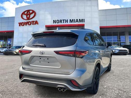 2025 Toyota Highlander XSE