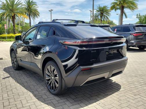 Midnight Black Metallic 2026 Toyota C-HR