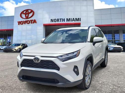 2022 Toyota RAV4 XLE Premium