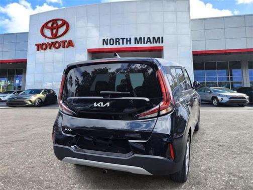 2023 Kia Soul LX