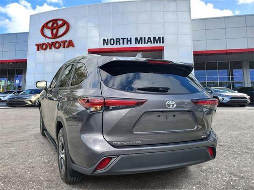 2024 Toyota Highlander XLE