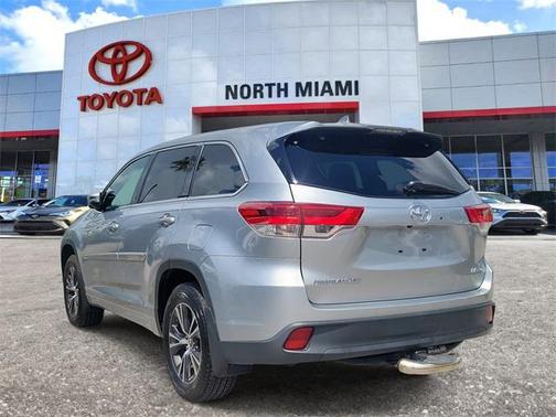 2018 Toyota Highlander LE