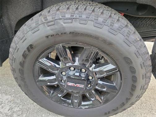 2025 GMC Sierra 2500 AT4