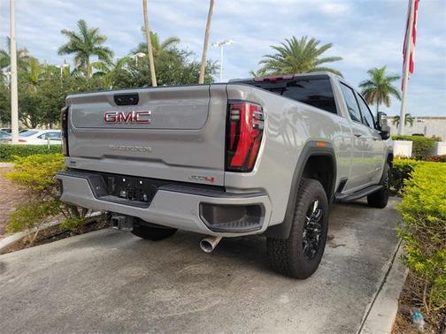 2025 GMC Sierra 2500 AT4