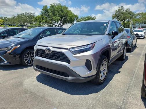 2023 Toyota RAV4 LE