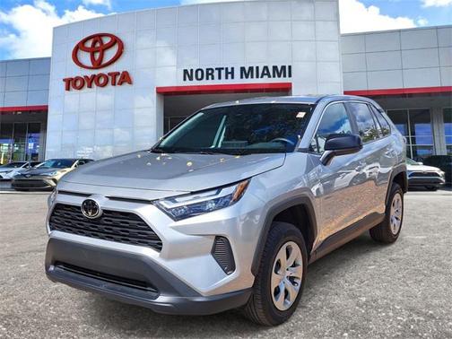 2023 Toyota RAV4 LE