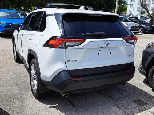 Wind Chill Pearl 2024 Toyota RAV4 XLE Premium
