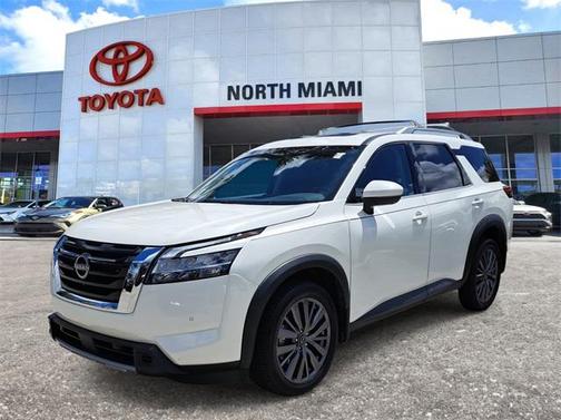 2024 Nissan Pathfinder SL FWD