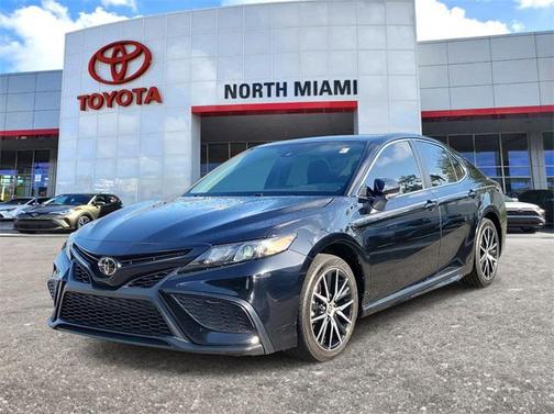 2023 Toyota Camry SE