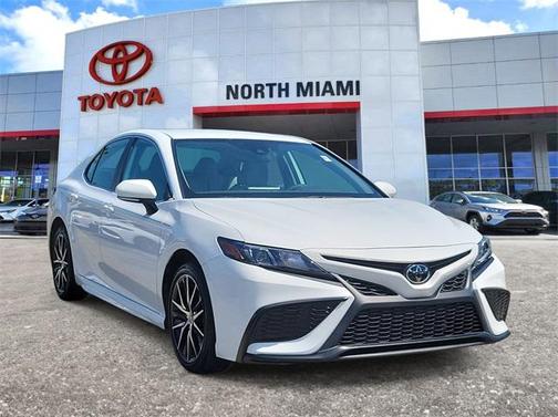 2023 Toyota Camry SE