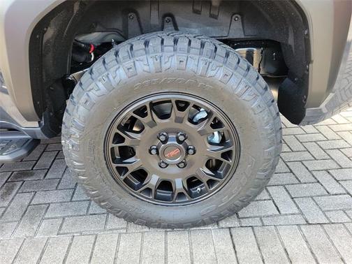 2025 Toyota 4Runner TRD Off Road