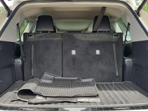 Coastal Cream 2024 Toyota Grand Highlander Platinum
