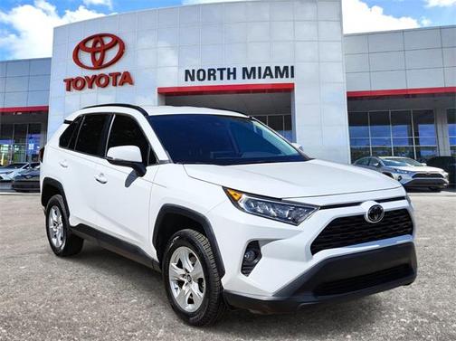 2021 Toyota RAV4 XLE