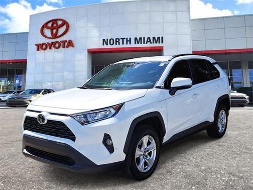 2021 Toyota RAV4 XLE