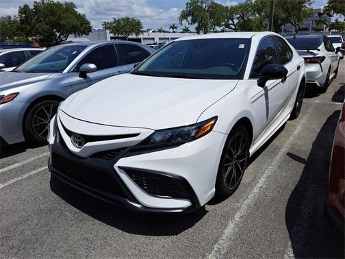 2024 Toyota Camry SE