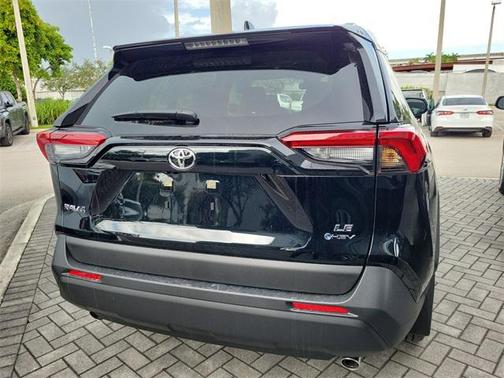 2025 Toyota RAV4 Hybrid LE