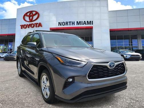 2023 Toyota Highlander Hybrid LE