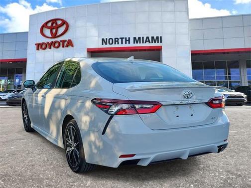 2023 Toyota Camry SE