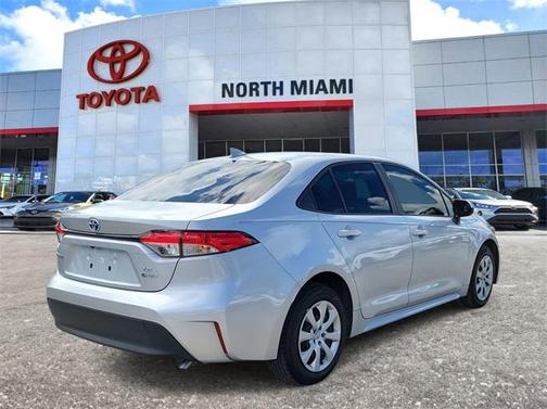 2025 Toyota Corolla Hybrid LE