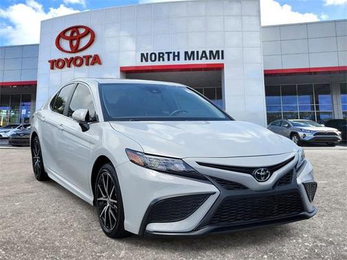 2024 Toyota Camry SE