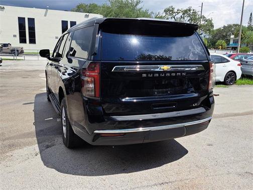 2021 Chevrolet Suburban LT