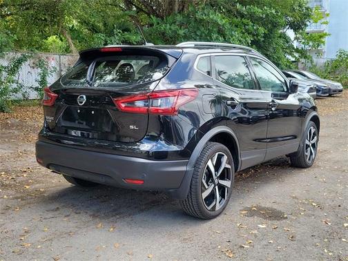 2021 Nissan Rogue Sport SL