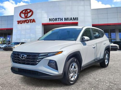 2022 Hyundai TUCSON SE