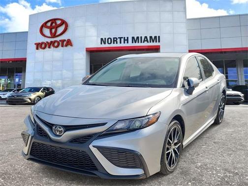 2023 Toyota Camry SE