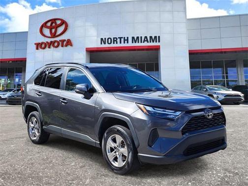 2023 Toyota RAV4 XLE