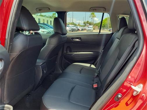 2022 Toyota Corolla Cross XLE