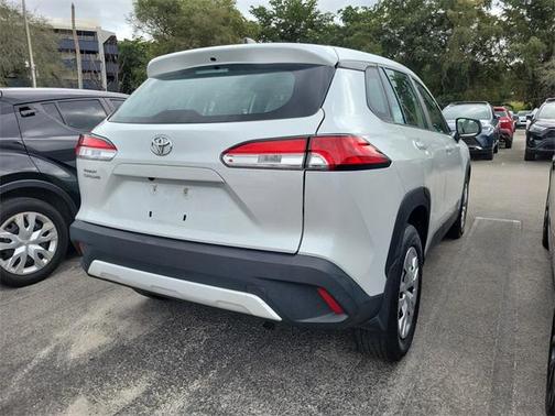 White 2022 Toyota Corolla Cross L