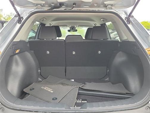 2022 Toyota Corolla Cross XLE