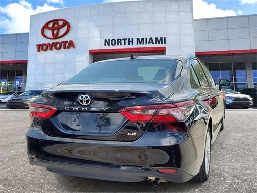 2022 Toyota Camry LE