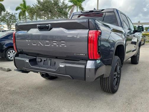 2026 Toyota Tundra Hybrid Platinum