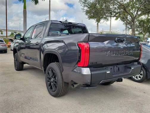 2026 Toyota Tundra Hybrid Platinum