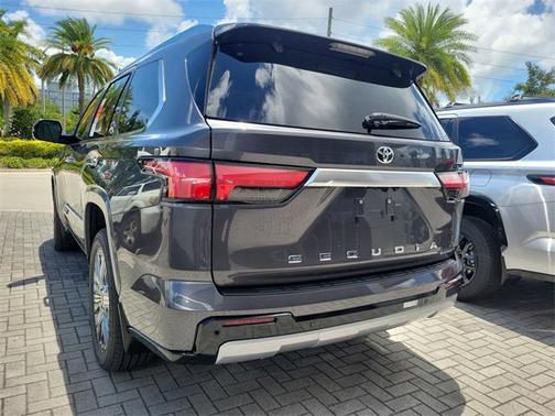 2025 Toyota Sequoia Base