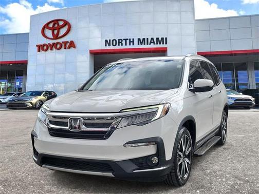 2022 Honda Pilot Touring 8-Passenger