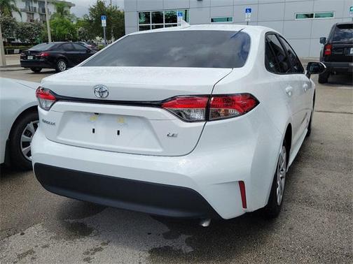 2025 Toyota Corolla LE