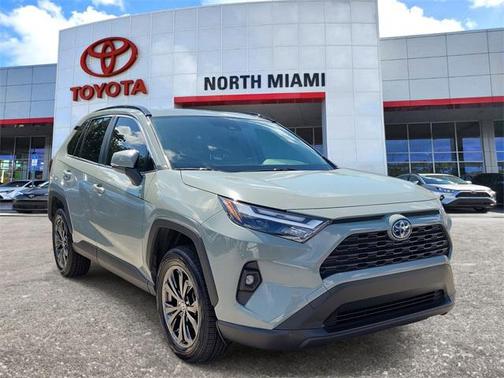 2023 Toyota RAV4 Hybrid XLE Premium
