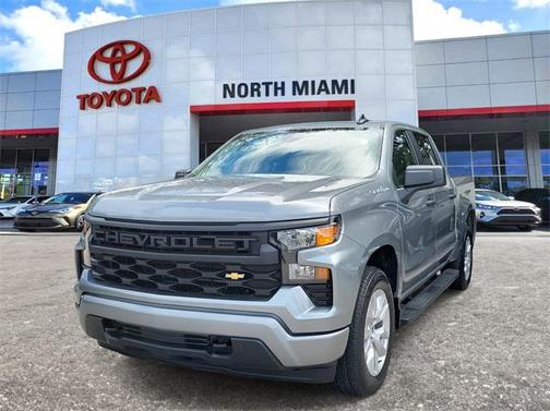 2025 Chevrolet Silverado 1500 Custom
